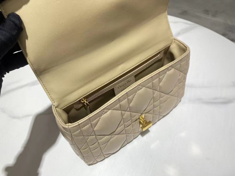 Christian Dior Montaigne Bags